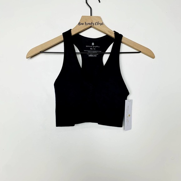 #13 Spiritual Gangster NWT Black Athletic Gym V-Neck Seamless Sports Bra - Picture 1 of 3